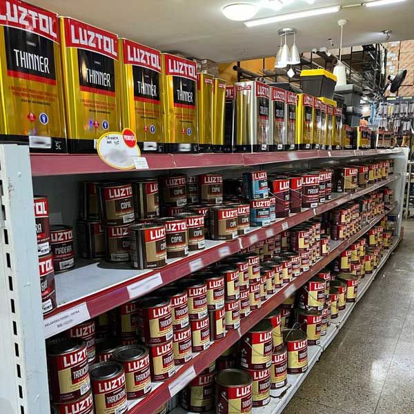 Vernizes e solventes